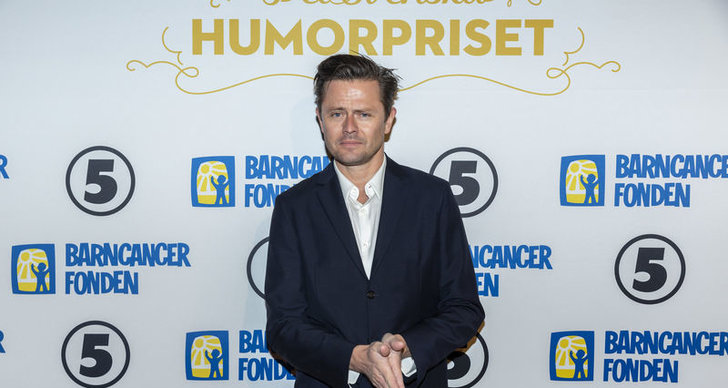 Fredrik Wikingsson på Barncancergalan 2018 röda matta.
