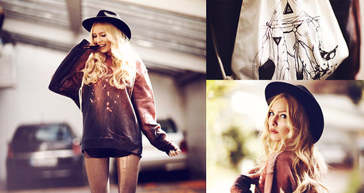 Anila från Tyskland i collagetröja och boots med spännen. http://lookbook.nu/anilat